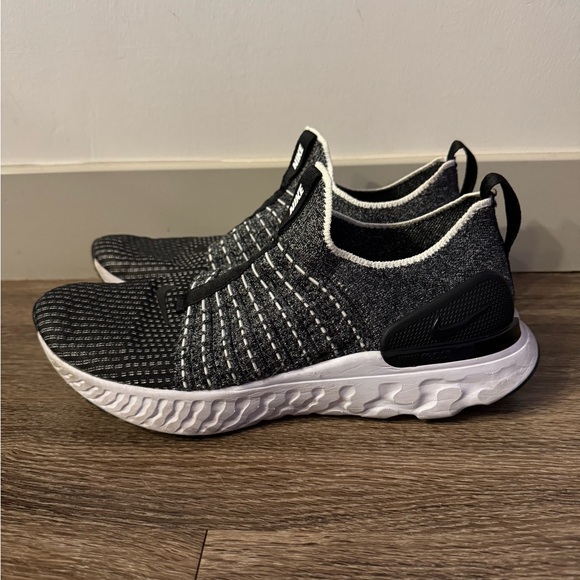 Nike React Phantom Run Flyknit 2 - Picture 5 of 7
